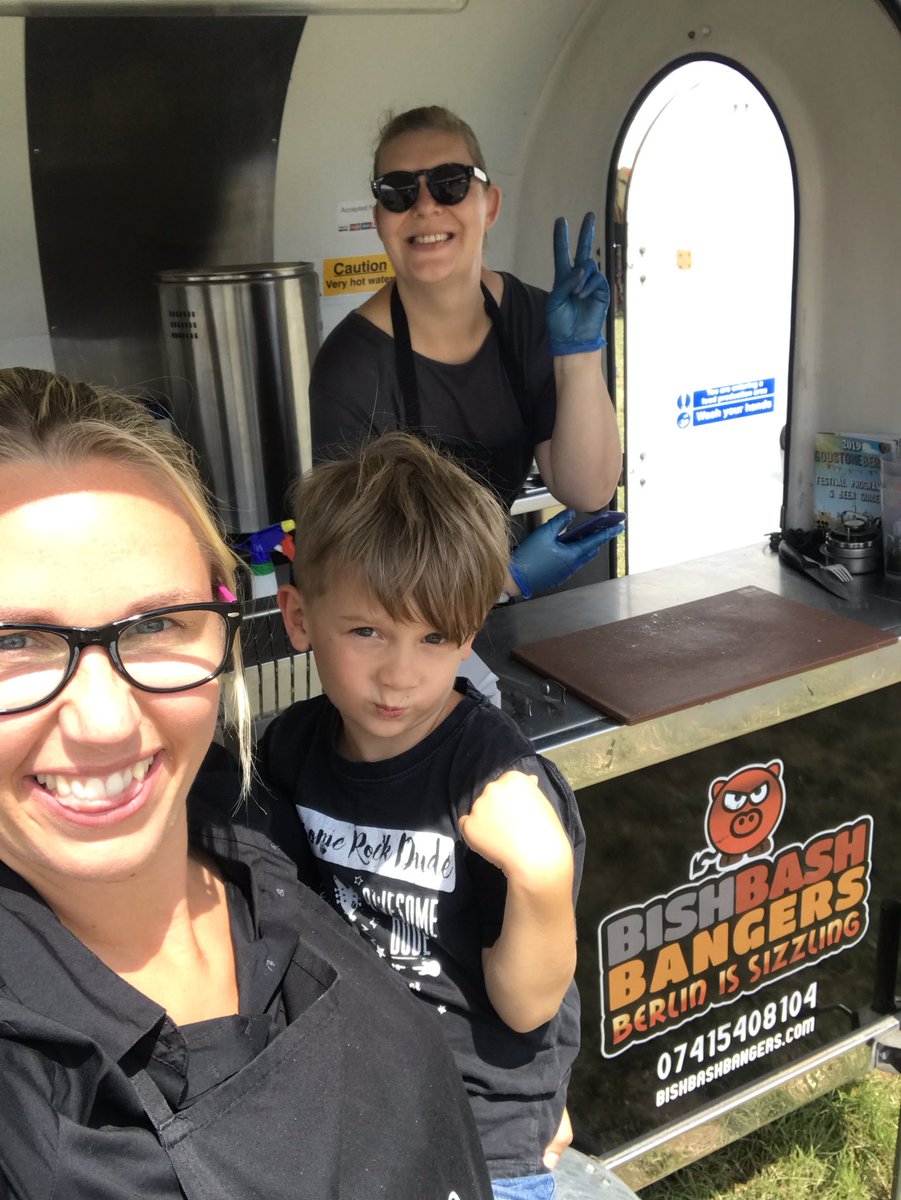bbbangers's tweet photo. Godstoneberry 2019 :) @godstoneberry #festival #germansausages #bratwurst https://t.co/uC1yM34xx1