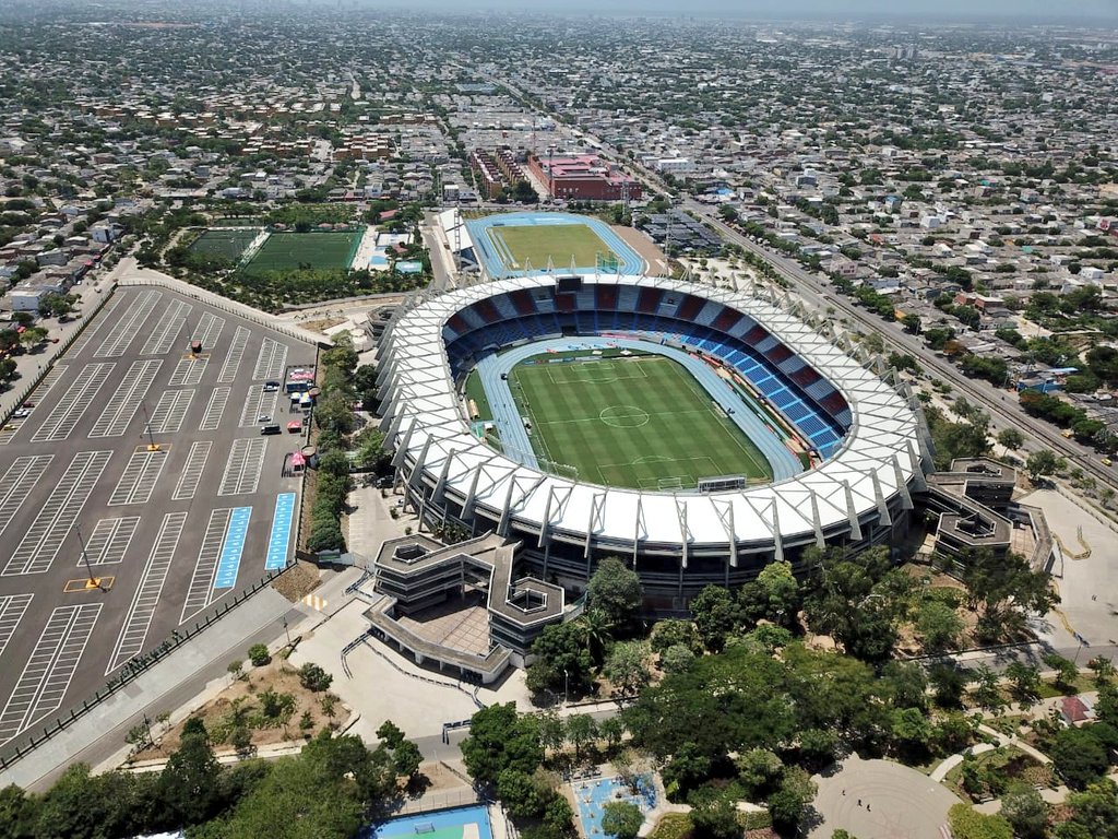 AlejandroChar's tweet photo. Con estas obras el estadio Metropolitano se pone a la altura de los mejores del mundo. El 'Coloso de la Ciudadela' se alista para la Copa América 2020, para que la final cuente con el mejor escenario para la competencia, los hinchas y periodistas. #SíSePuede #VamosPorMás https://t.co/WZyQb7Tss7