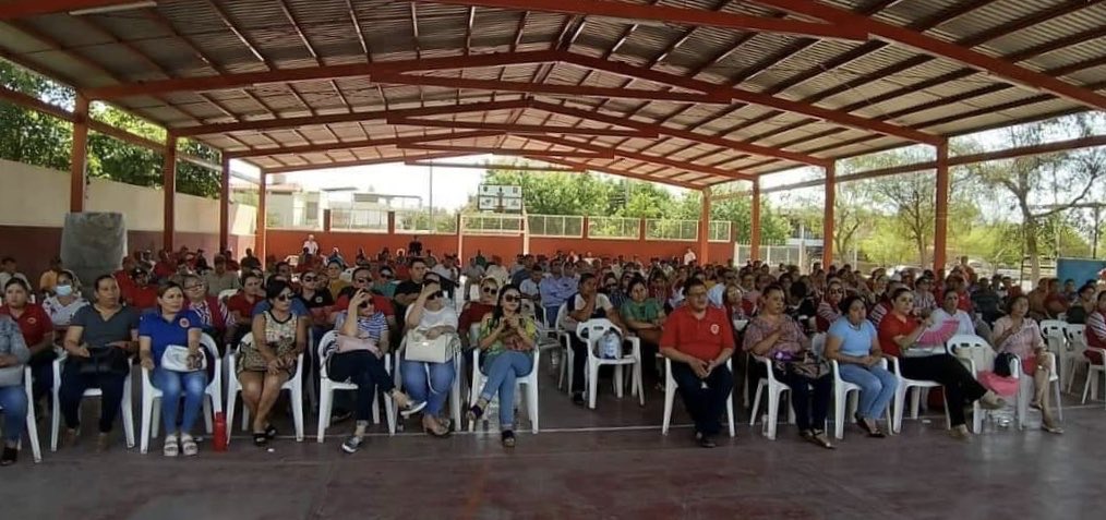 CatemNacional's tweet photo. La confianza y beneficios que reciben las y los trabajadores en nuestra Confederación, permiten que día a día se sumen nuevos sindicatos. ¡En Sinaloa ya todos #SomosCATEM! https://t.co/KYWfj7KrJa
