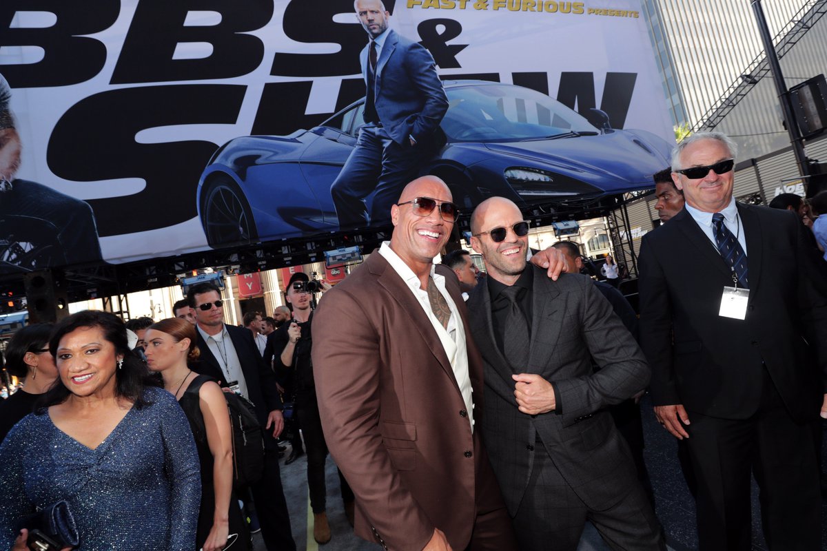 BolsilloPodcast's tweet photo. [FlashNews] Imágenes de la Premiere de Hobbs &amp; Shaw 

https://t.co/PCqiiOeGOn | #RedMagazinePR #HoobsandShaw (@HobbsAndShaw ) https://t.co/O5i7t8H7PG