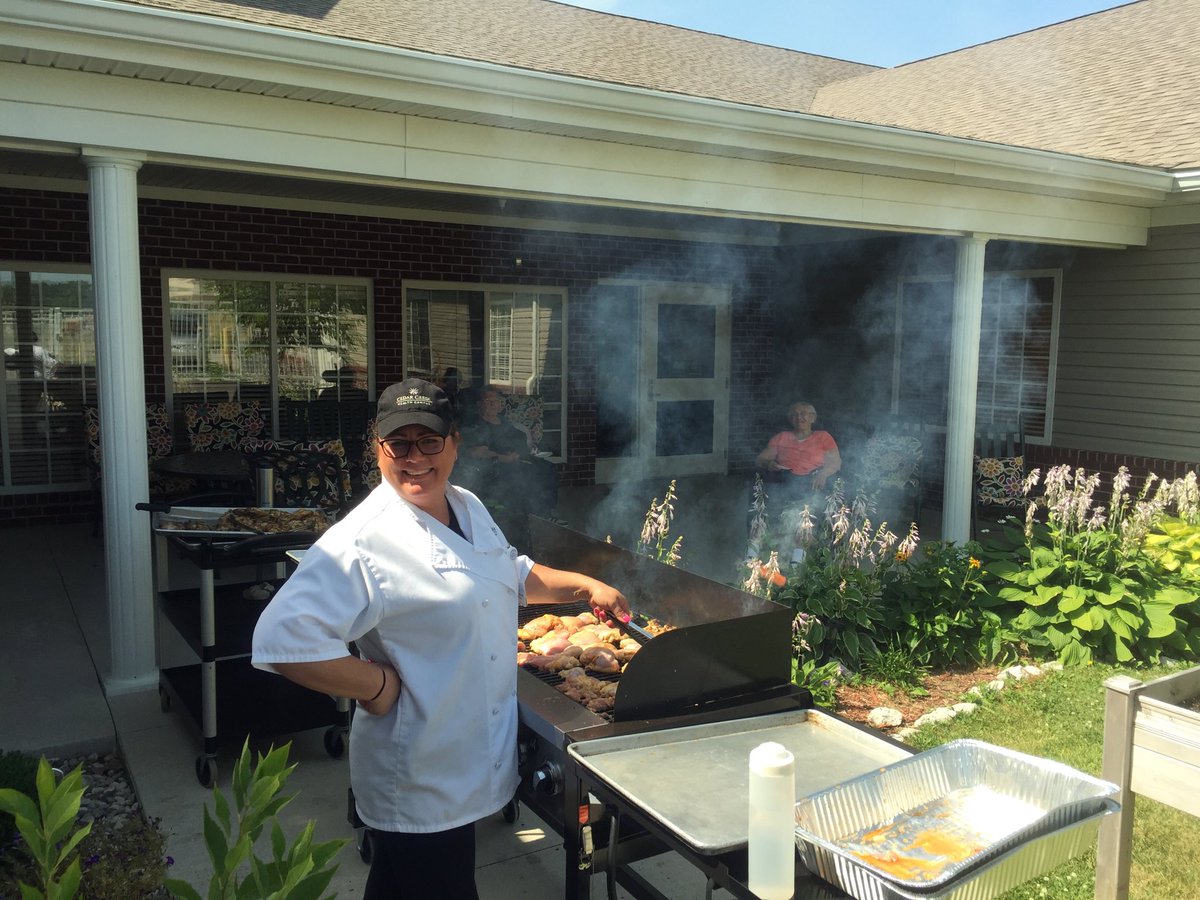 timmerkel3's tweet photo. Running the play Kris rocking the grill at Cedar Creek Brunch!! Pork chops and BBQ Chicken Thighs!! https://t.co/ZVP7cncGaV