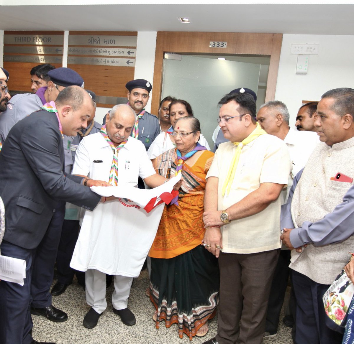 ManishMehta_'s tweet photo. 24World Scout Jamboree is going to USA 🇺🇸 35candidates from Gujarat State are going to represent Our state. https://t.co/EUuP6gRVZO @Nitinbhai_Patel blessed the team &amp; gave their Best wishes for the Successful Participation &amp; Representation of Nation at the International platform https://t.co/xmaGZPDj3c