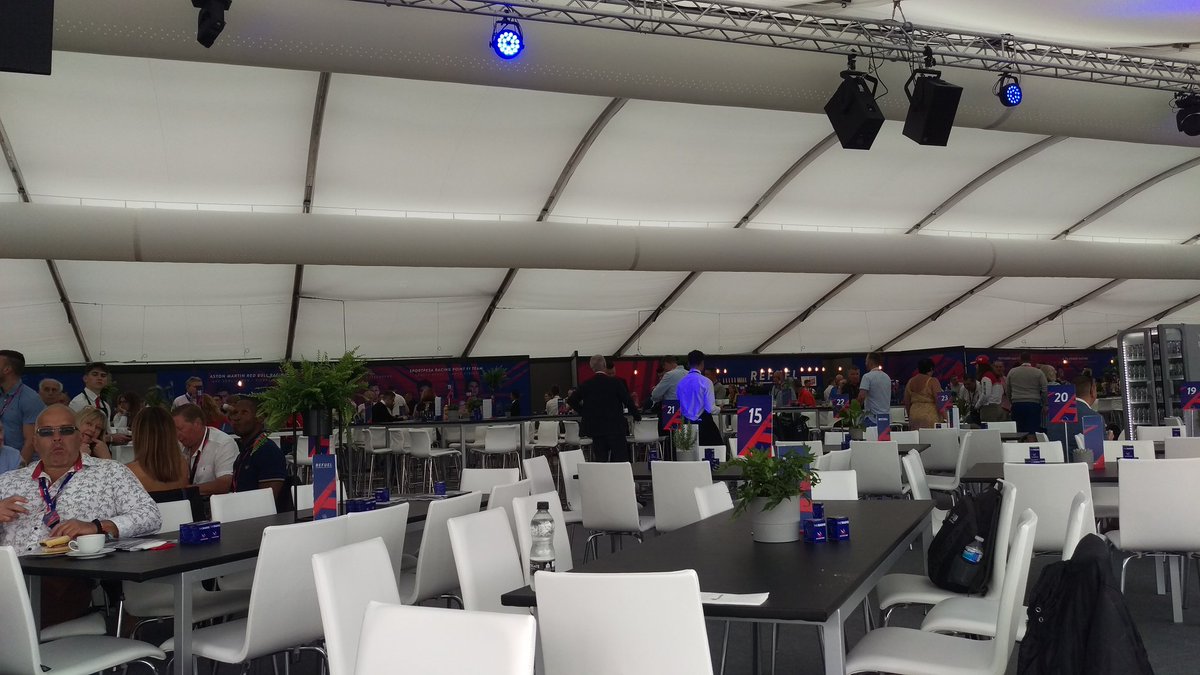 daaveyboy's tweet photo. #silverstonegp #driverslounge #GPfriday #corporateday 😎🏁🏎 https://t.co/eG38wmRiZY