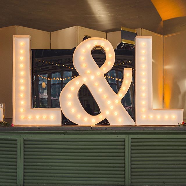 mrspamdurham's tweet photo. L + L #year1
📸 @andyandcarrie https://t.co/ckSEaLoDZ4 https://t.co/1ZloY6EpzC