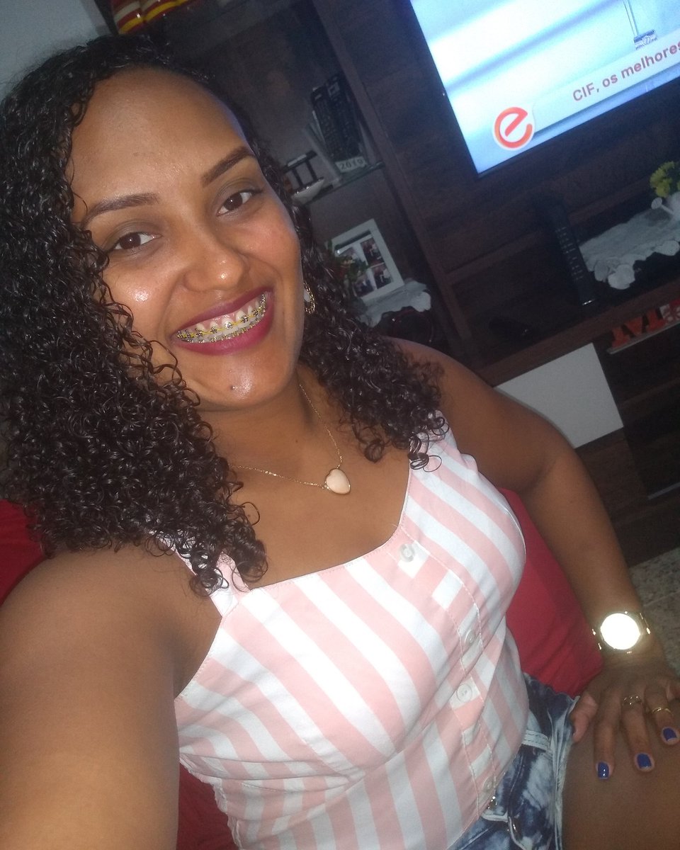 DaianeFreitaas's tweet photo. Gatinhaaa dessa 😜😍🌸 #Domingouuuuuu 🤗🤗 https://t.co/mhOpXn0b83