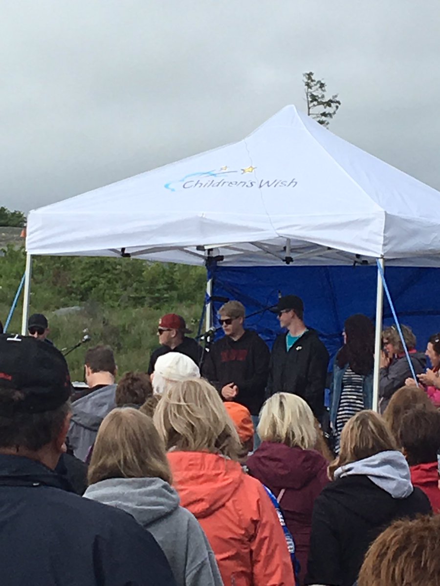 HSFalconHockey's tweet image. Boys were out to Wheels for Wishes today to support Logan as he gets his wish 🥳. A big thank you to Riggs Auto for helping grant his wish. A Falcons family helping another Falcons family. Hats off the the Noftal family. @HSH_PE_Dept @hsh_stuco @HolySpiritHS  @townofparadise