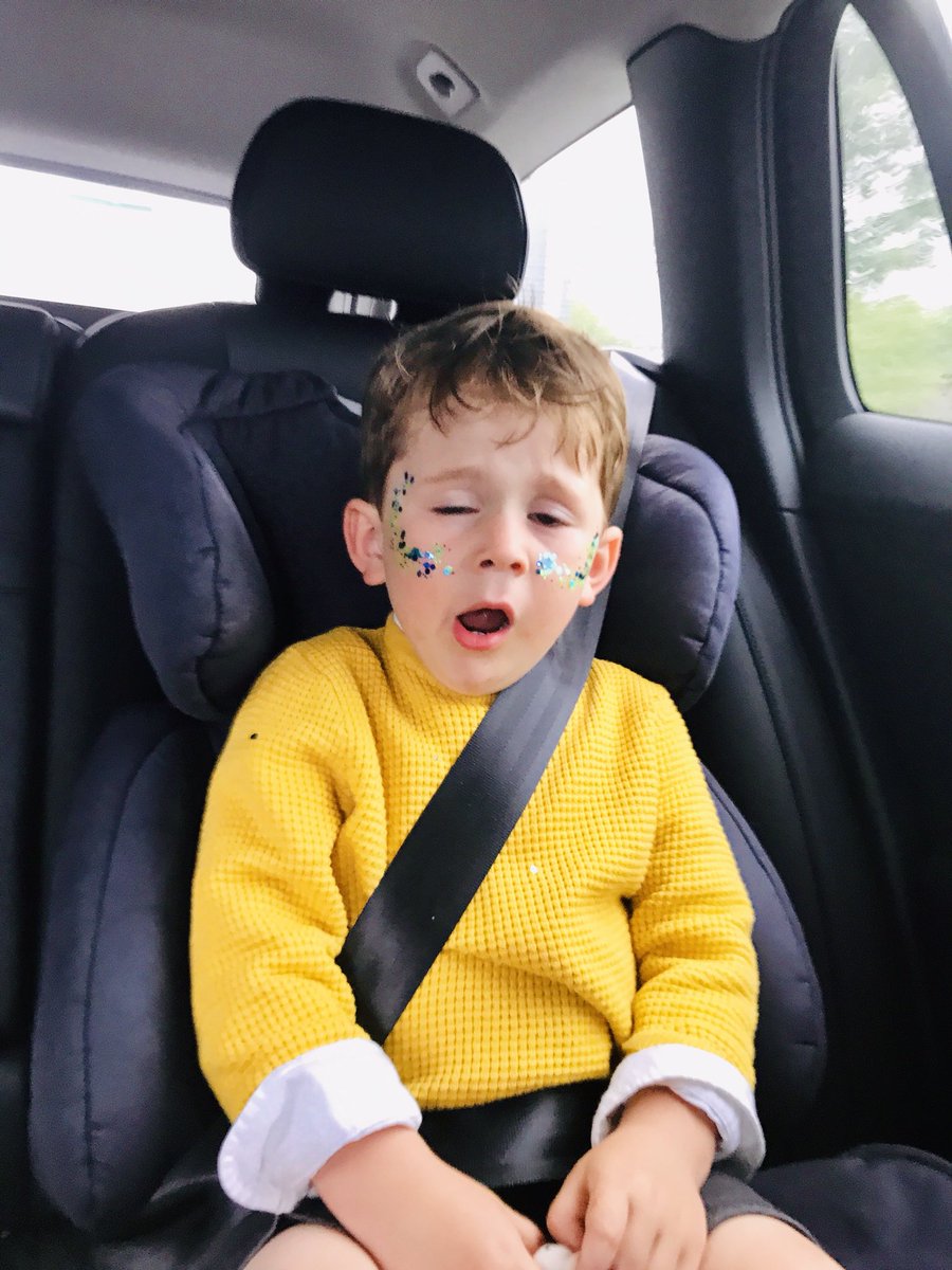 MandyBradbury10's tweet photo. I know the feeling boy. #SundayNightSleep #endoftheweekend https://t.co/Zu1lmWUWT3
