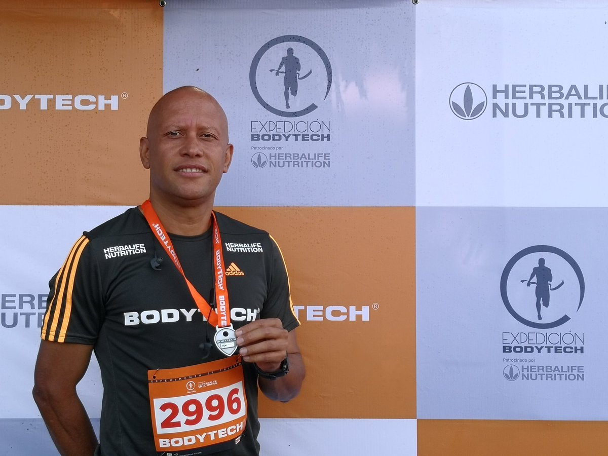 jaivercamargo's tweet photo. La competencia es contra ti mismo, primeros 10k @ClubBODYTECH #runnersBodytech en 1:09:45...Bien corridos y vamos por más!!! Con @zuluaga_dorian https://t.co/AvPkrIEkMX