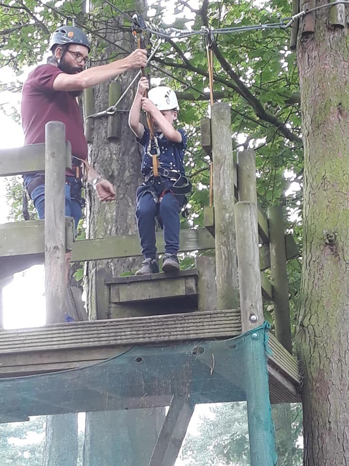 AmyGilbert_Amy's tweet image. Survived organising my first Lincoln District Beaver Camp and catering for 190... so pleased to see lots of happy faces and smiles... and such a great team to work with #scoutingfamily @LincsScout