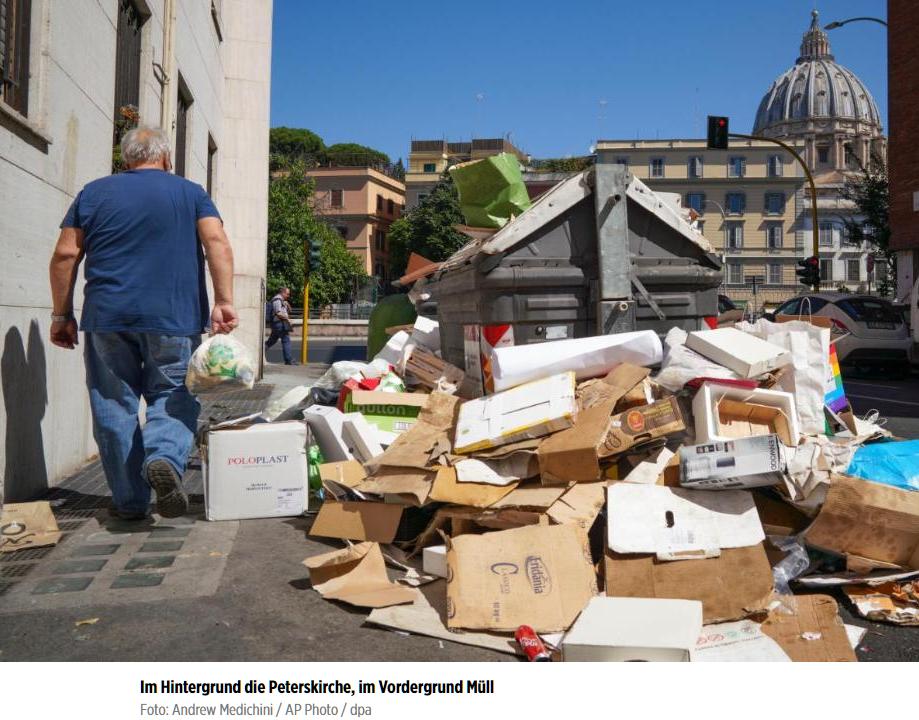 Mega_Peinlich's tweet photo. Auch DAS ist Müll: Es handelt sich um den PetersDOM und nicht um die Peterskirche! Fehlende Allgemeinbildung, sry! https://t.co/xt3cLGPKXp