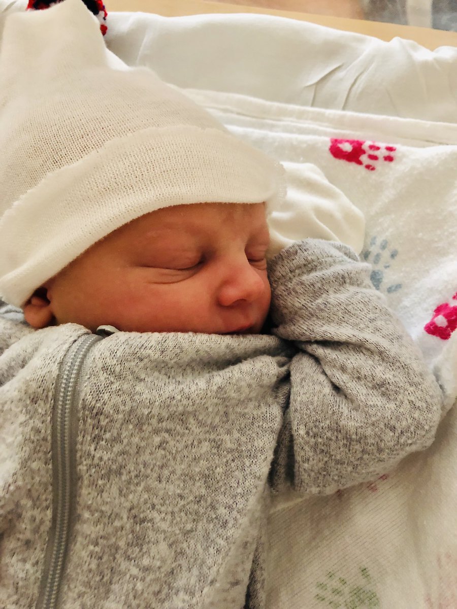 chrisaneary's tweet photo. This right here is why I work so hard #firstborn #LandonChristopher 7/13/19 #prouddad https://t.co/dREUTHT8UL