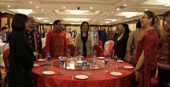 KBRI_Beijing's tweet image. 2.#DubesRI sampaikan re kunjungan Presiden ke-5 RI, Ibu Megawati Soekarnoputri sbg pembicara pd World Peace Forum, kunjungan Menteri ESDM, Bpk Ignasius Jonan, hadiri Indonesia-China Energy Forum ke-6, kunjungan Menko Maritim, Bpk Luhut Pandjaitan utk tindak lanjut kerja sama
