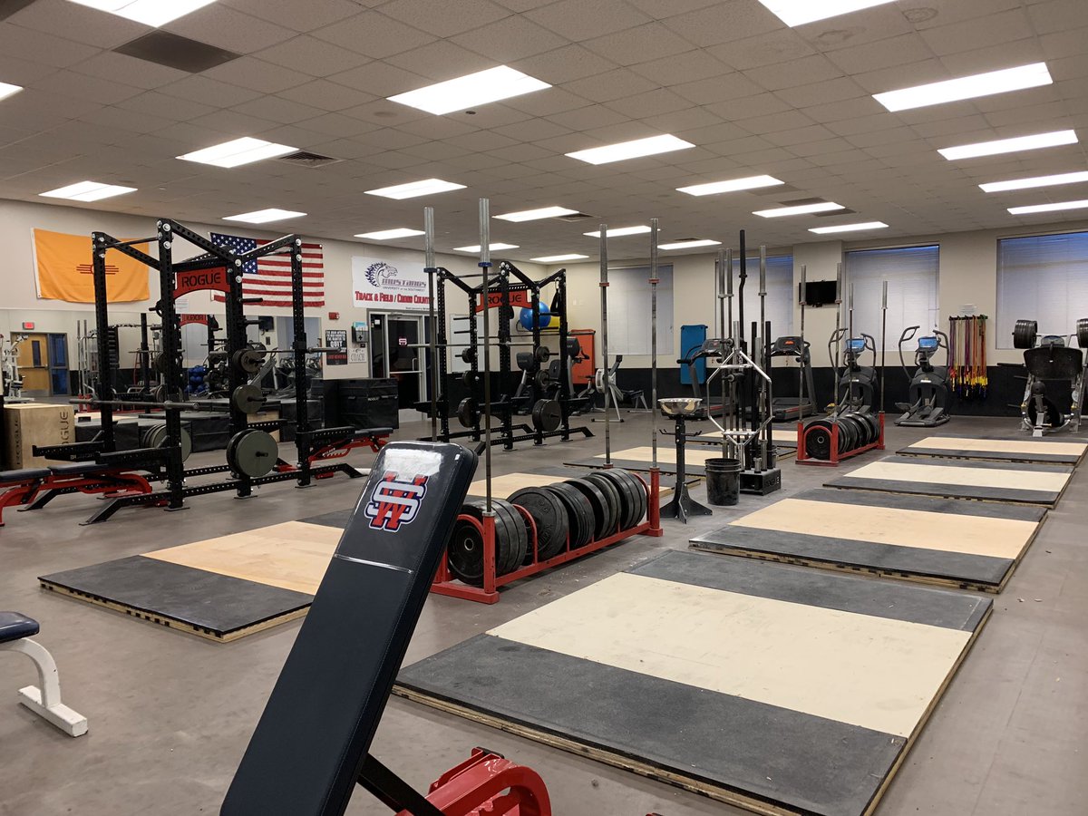 coachjessbecker's tweet photo. Minor improvements = Huge Success... gearing up for a new year for Mustang Athletics!
#ChampionsAreMadeHere
#MustangStrength
#NoExcuses
#TheyThoughtWeWereSleeping
#GoalChasing https://t.co/nRTnwm3oMy