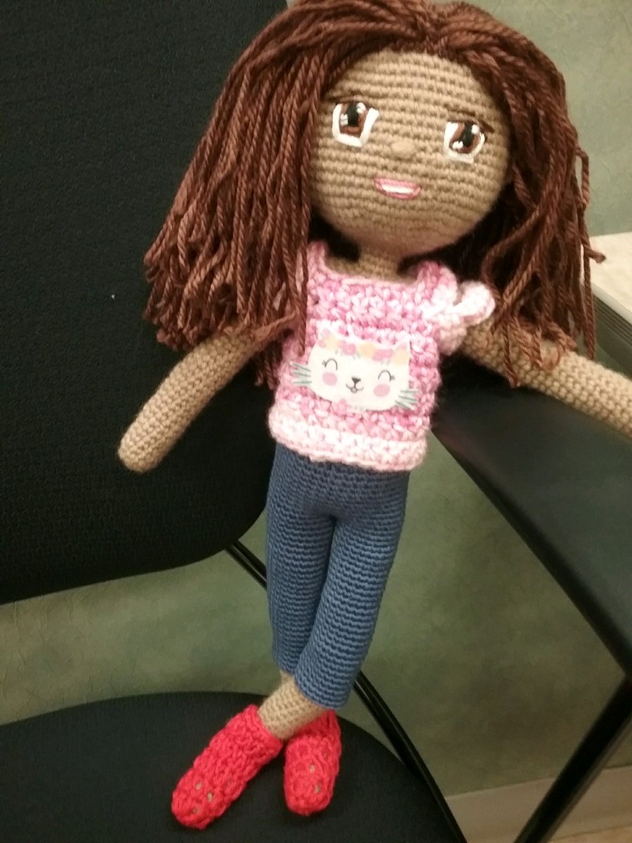 for my friend. this is her granddaughter. #dollmaking #amigurumi