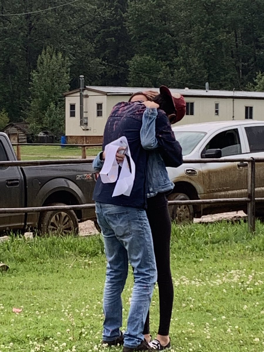 lyellowknee87's tweet photo. Parents to be β€οΈβ€οΈ so stoked for you both #UncleAgain #November2k19 #IWantOneNow https://t.co/7QBKvF6RE9
