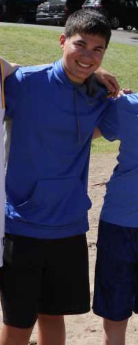 sunny_cohen5's tweet photo. My older son, THE ROCKSTAR and my other son, ROCKSTAR ❤️❤️ college soon... #straightAs #mommylovesU #soooomuch #my2men #blessed #growinguptoofast #ILOVEUUUUUU ❤️❤️ https://t.co/iIWuggCRDL