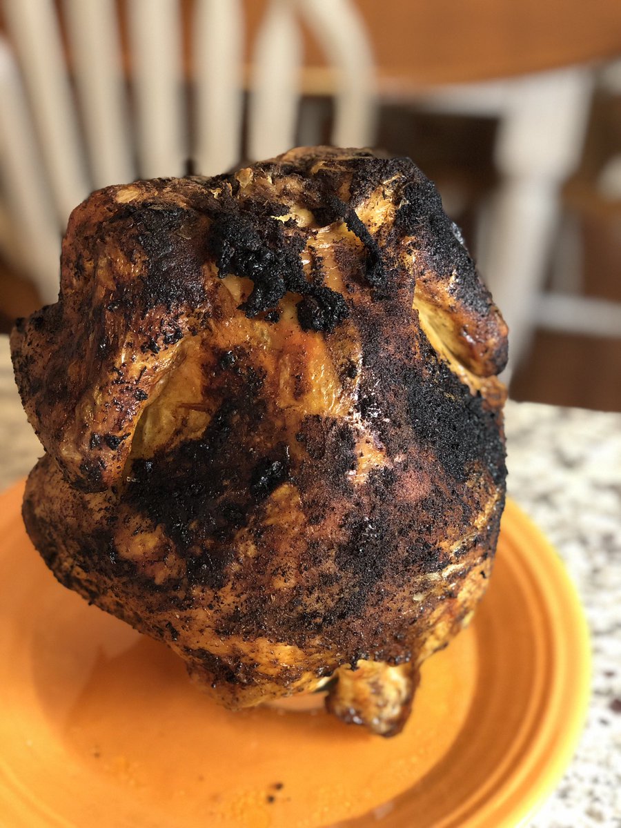 Shanna_Marzilli's tweet photo. Beer can chicken made with @Gansettbeer #RISummer #MadeInRI https://t.co/gu7TzHtJ7p