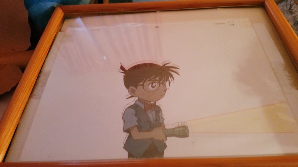 HanaTsukino13's tweet photo. I got my first cell all framed~ I love my detective conan. this might start a new dangerous collection xD
#DetectiveConan #AnimationCells
#ConanEdogawa #anime https://t.co/NeLIM5uBtz