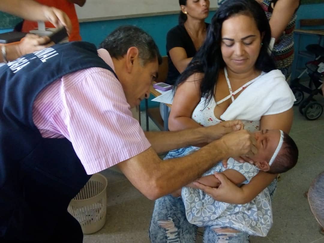gobmonagasve's tweet photo. Yelitza Santaella: #14Jul | Arrancamos la jornada de vacunación antipolio en #Monagas la cual se extenderá hasta el próximo 11 de agosto, y tiene como meta inmunizar unos 101 mil niños, en edades comprendidas entre los 2 meses hasta los 5 años.
#DosGotas… https://t.co/SSjLhtOvtw
