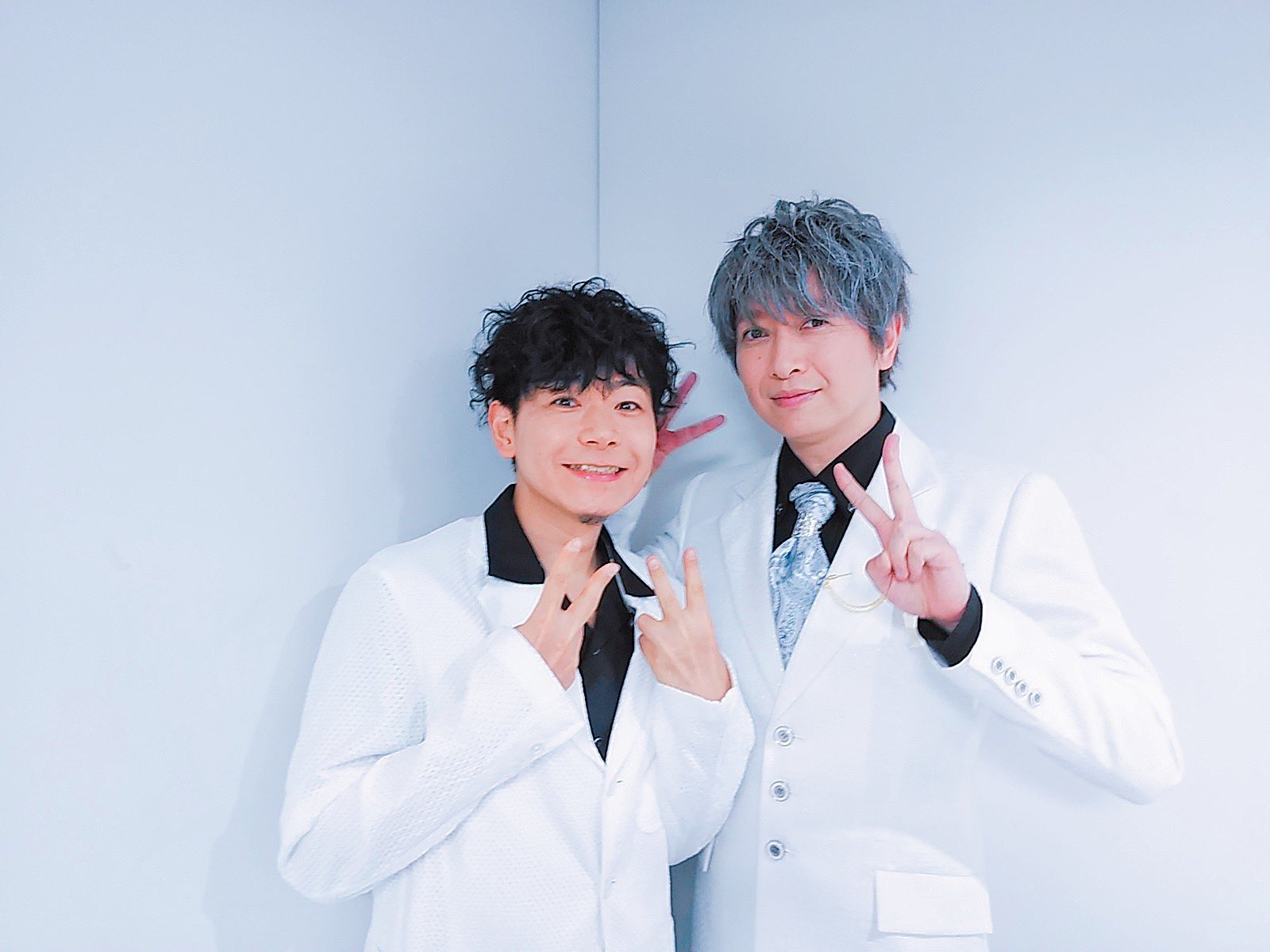 リアル白馬のライオン王子 本物 小野大輔銀髪記念日 Bプロ 小野大輔 T Co Dw2h1s0xis Twitter