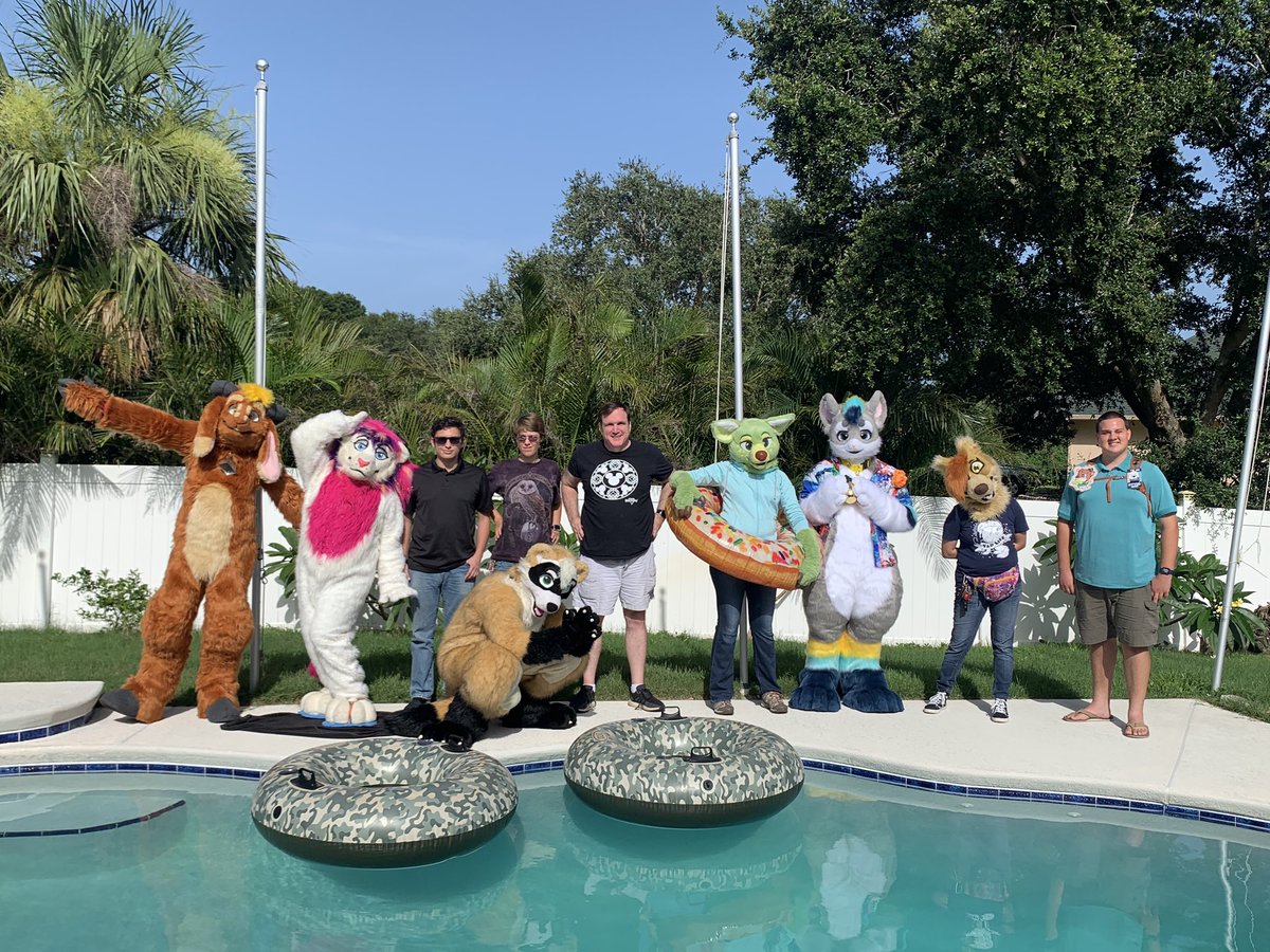 AgentofMirth's tweet photo. Had a social for the agents to unwind today! Hope everyone had a great weekend! https://t.co/phuylXmvfq