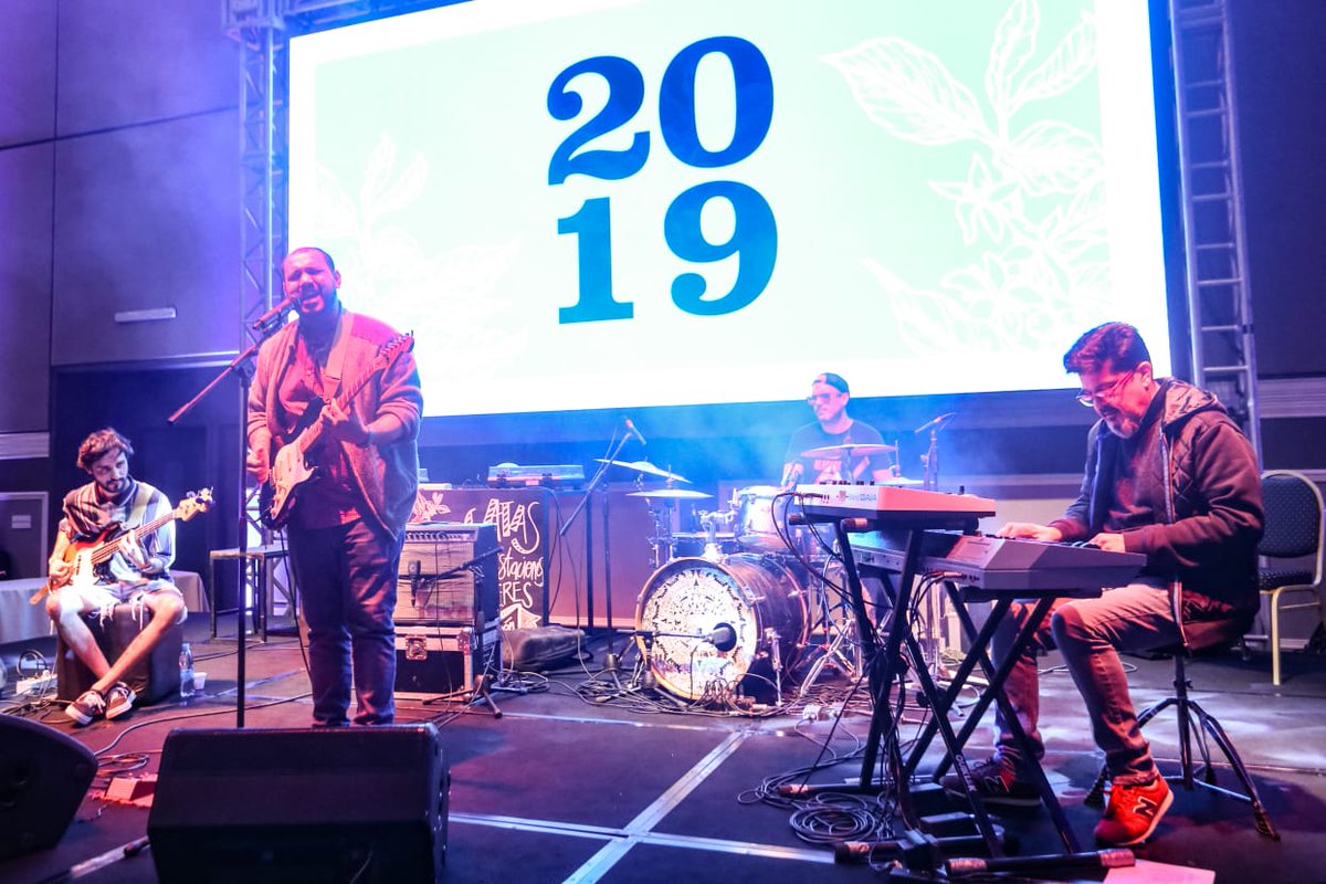 Música en vivo y café ☕🎶🎸

#AsuCoffeeFest #Cafe #Asuncion #Paraguay #CoffeeLovers