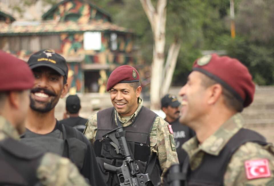 En büyük Türk ordusu cennetin 7. Katıdır.
Biz oraya herkesten çok asker gönderdik!

#15Temmuz