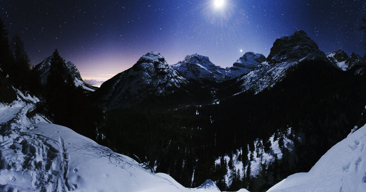FreddyBeltranP's tweet photo. Buenas noches 🌚
       Twitter Planet 🌏

#Planet #Earth #life #Travel #Photography 
#EnssaysDisings #kikahostal #Ourplanet 
#DiscoverAdventure #Art #BigHouseHostel https://t.co/SKAFvqNAcB