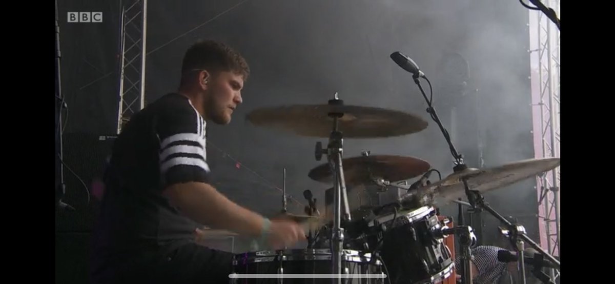 liamPATTIE's tweet image. @retrovideoclub @Kieran_BURTTTT @smcg___ smashed it guys @TRNSMTfest 👏🏻💚🇳🇬 #TRNSMTfest2019 #retrovideoclub