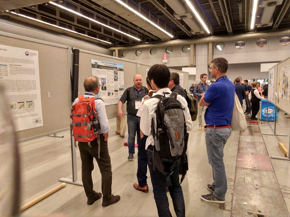 markkupoutanen's tweet photo. Jyri Näränen @Dr_Jyri introducing activities at @fgi_nls Metsähovi #geodesy researc station at #IUGG19 https://t.co/8ULTZuoEdE