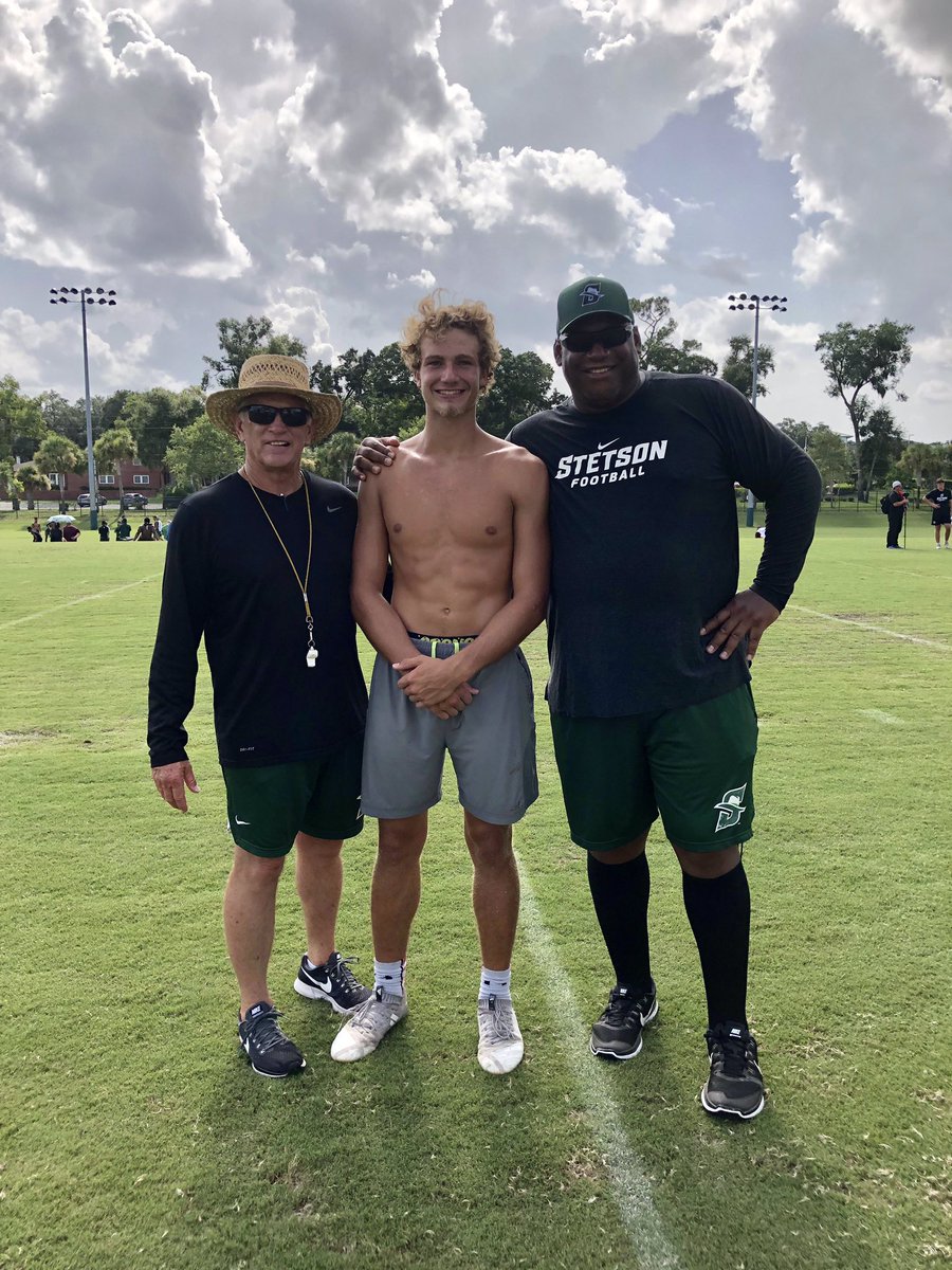 kshaoun12's tweet photo. I am honored to receive an offer to play football at Stetson University! Thank you @GoHatters @CoachClayton75 @coachroghughes 
@StetsonFootball @StetsonHatters #GoHatters https://t.co/YVO7tOUOj9
