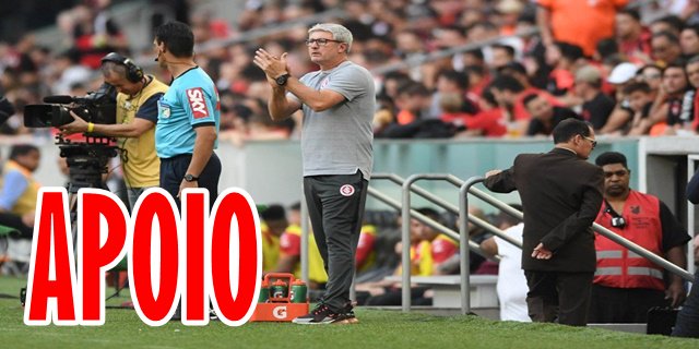rc_portal's tweet photo. Odair convoca torcida para duelo contra Palmeiras: "Eles sempre estão do nosso lado"

👉 https://t.co/XvuF5OgZYM https://t.co/LCAlCg1Izy