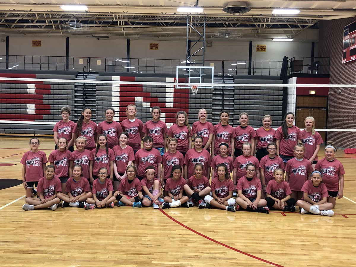 CavalierVb's tweet photo. Two more days of camp checked off the summer to do list for these girls in 5th-8th grade! The future of BN volleyball is lookin’ good!! https://t.co/GmwPO4trzS