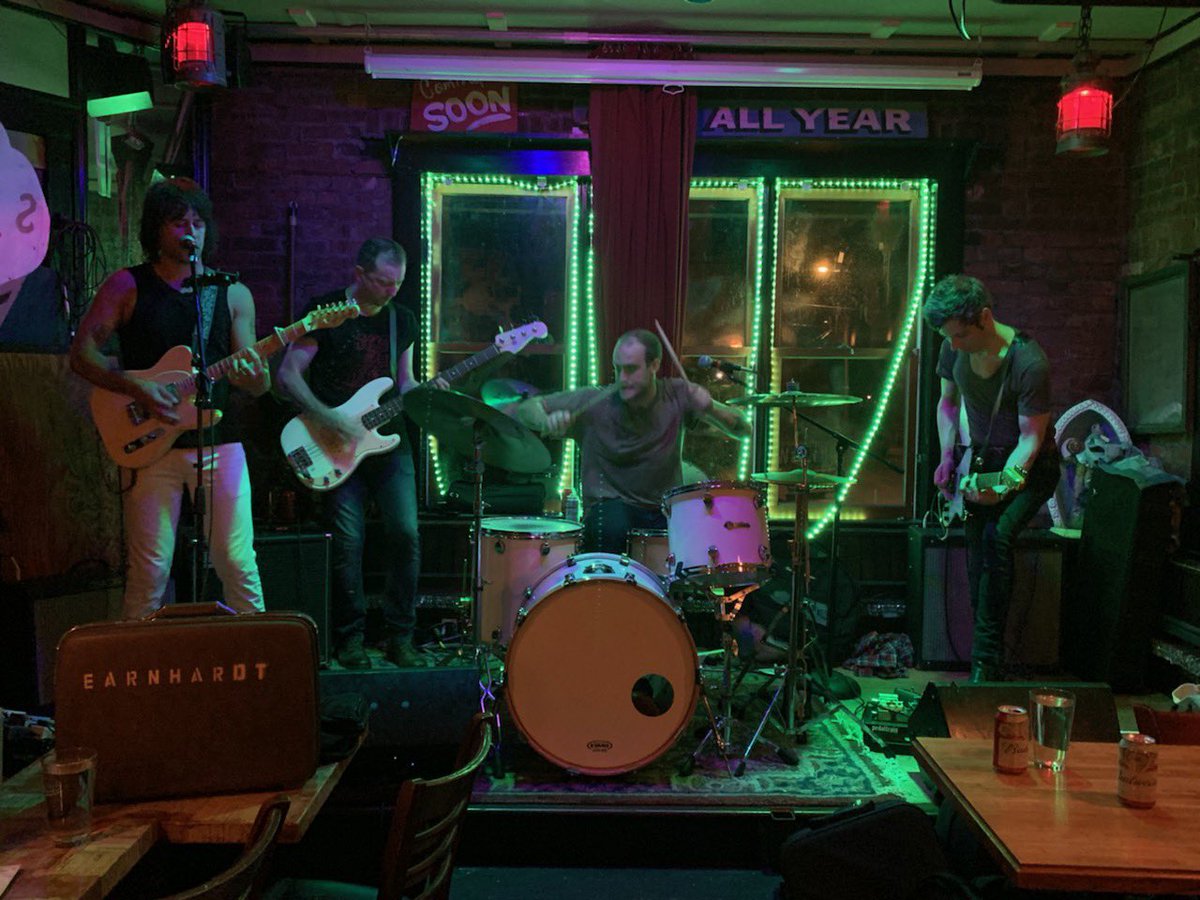 earnhardtband's tweet photo. July 12- Dogwood in Beacon, NY. No inflatabull. https://t.co/SLDuTmMIMC