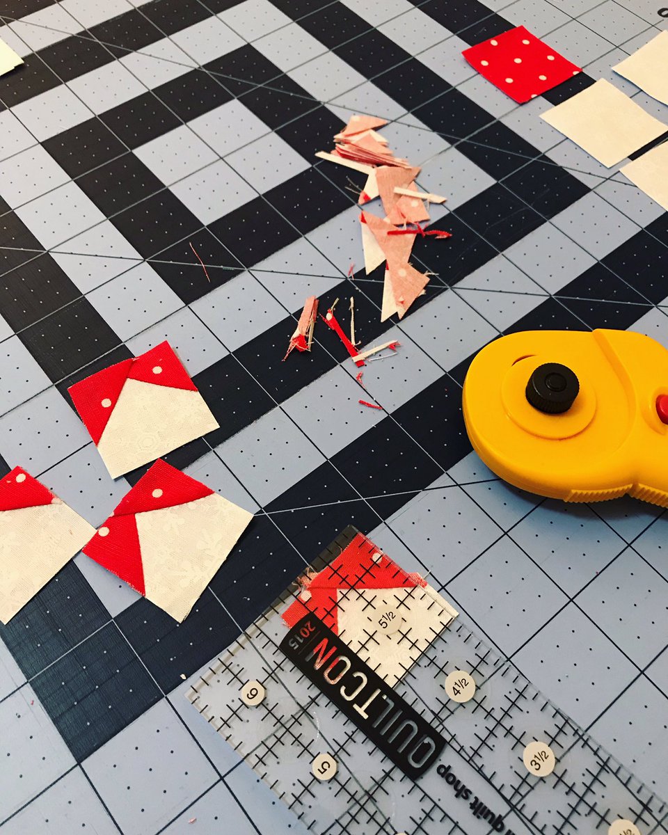 quilt_patch's tweet photo. Doing a little fun sewing this Sunday! How’s your #Sunday looking?
.
.
.
.
.
.
#quilt #quilting #quiltsofinstagram #homedecor #smallbusiness #smallbusinessowner #shopsmall #decor #armywifelife #milspo #milspouse #momboss https://t.co/cy5U4Iptlr