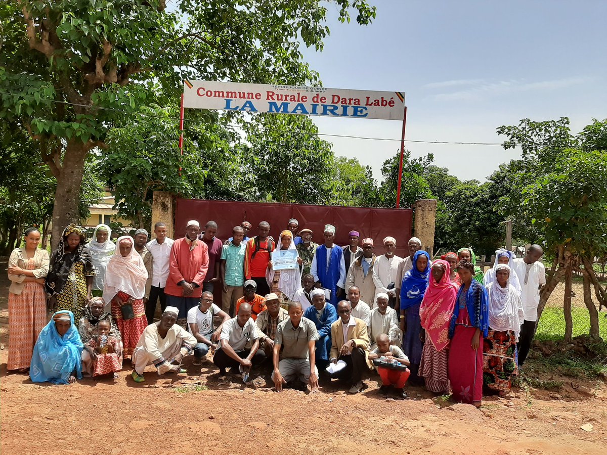 AideGuinee's tweet photo. Forum communautaire sur l'engagement citoyen et des responsables locaux sur l'enregistrement des naissances #DaaraLabé #Labé @OSIWA1 @UNICEFGuinea @planguinee #UJAD #AideGuinee @PNUDGuinee @fhi360 https://t.co/Bv10qHX4RE
