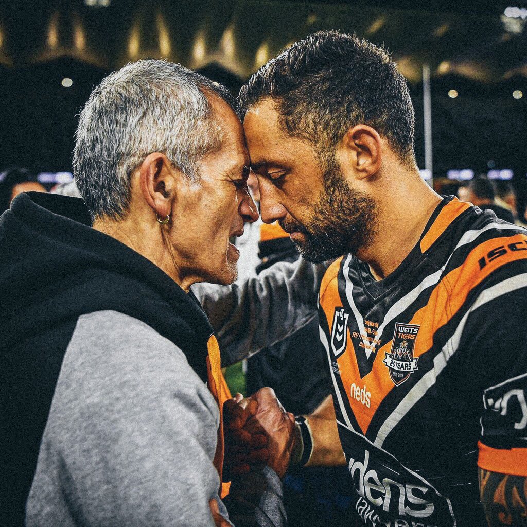 WestsTigers's tweet photo. A moment to remember forever. 👑
#Benji300 https://t.co/15EnfSkJa8