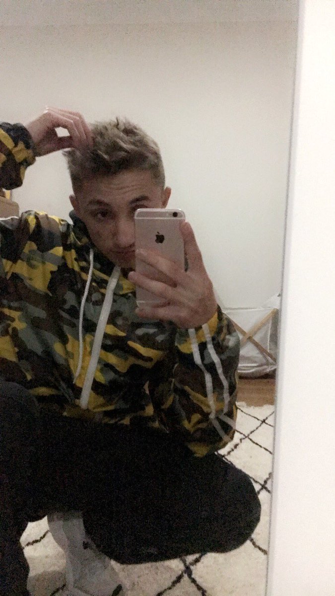 toohottoolit's tweet photo. No one else, like yourself 🖤☝🏽
#Inspiration #motivation #rapper #rnb #love #newmusic #artist #beats #producer #hiphopmusic #soundcloud #rapmusic #hiphopculture #spotify #freestyle #lilskies #drake #trippieredd #roddyrich #juicewrld #newhiphop #australianrapper #aussiehiphop https://t.co/Y9eAoLiXJO