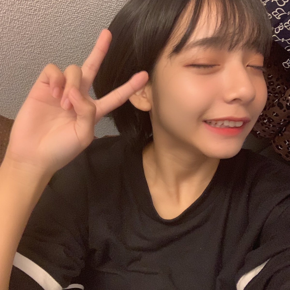 __suzu__chan's tweet photo. 久しぶりにノーマルカメラで自撮った https://t.co/z8kUADWa8M