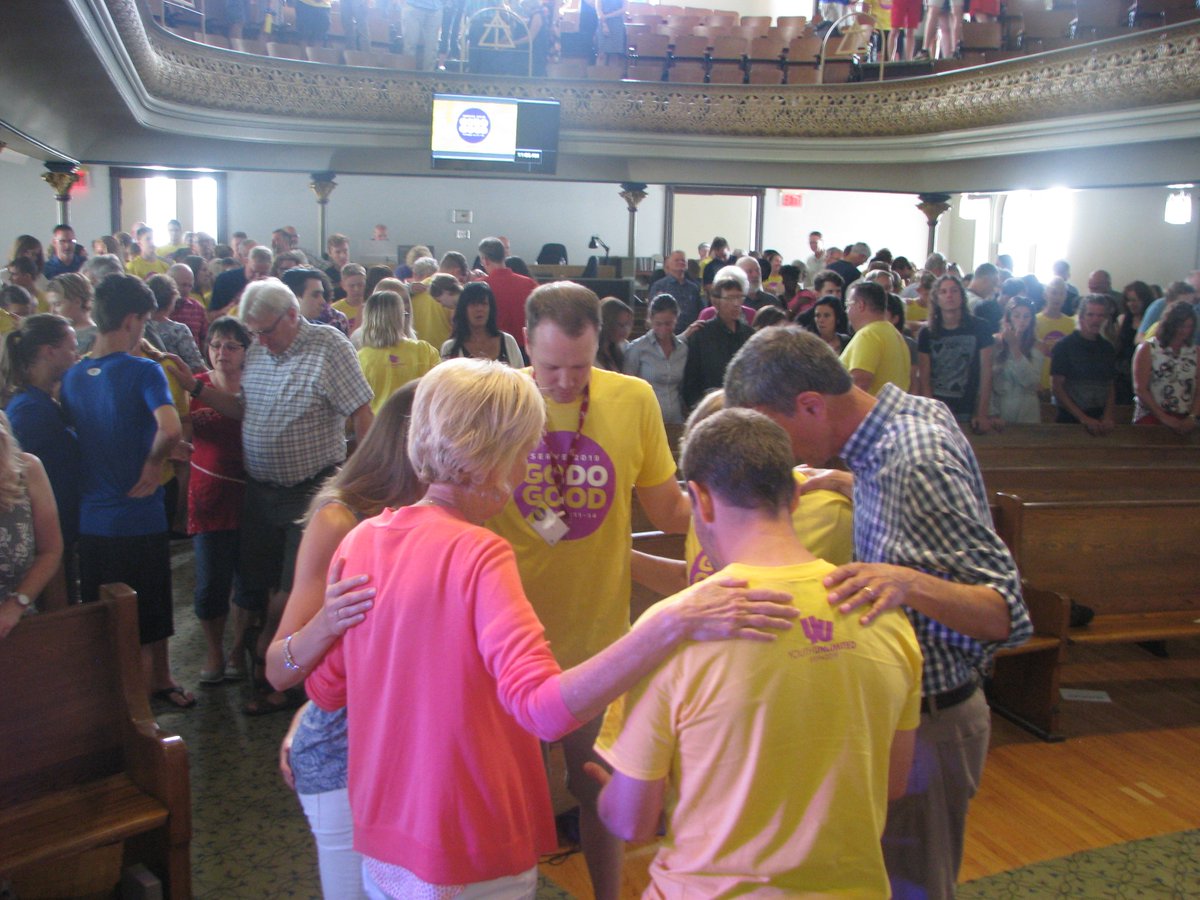 LondonSERVE's tweet photo. Great worship service this morning with Steve and Gil, and Sandra visiting us! 
SERVE Prayer Experience was a big hit and it was wonderful for the SERVEants and for the congregation to meet each other and pray over each other! #EagertoDoGood #TheEagerGod https://t.co/gEt7Mt2etL