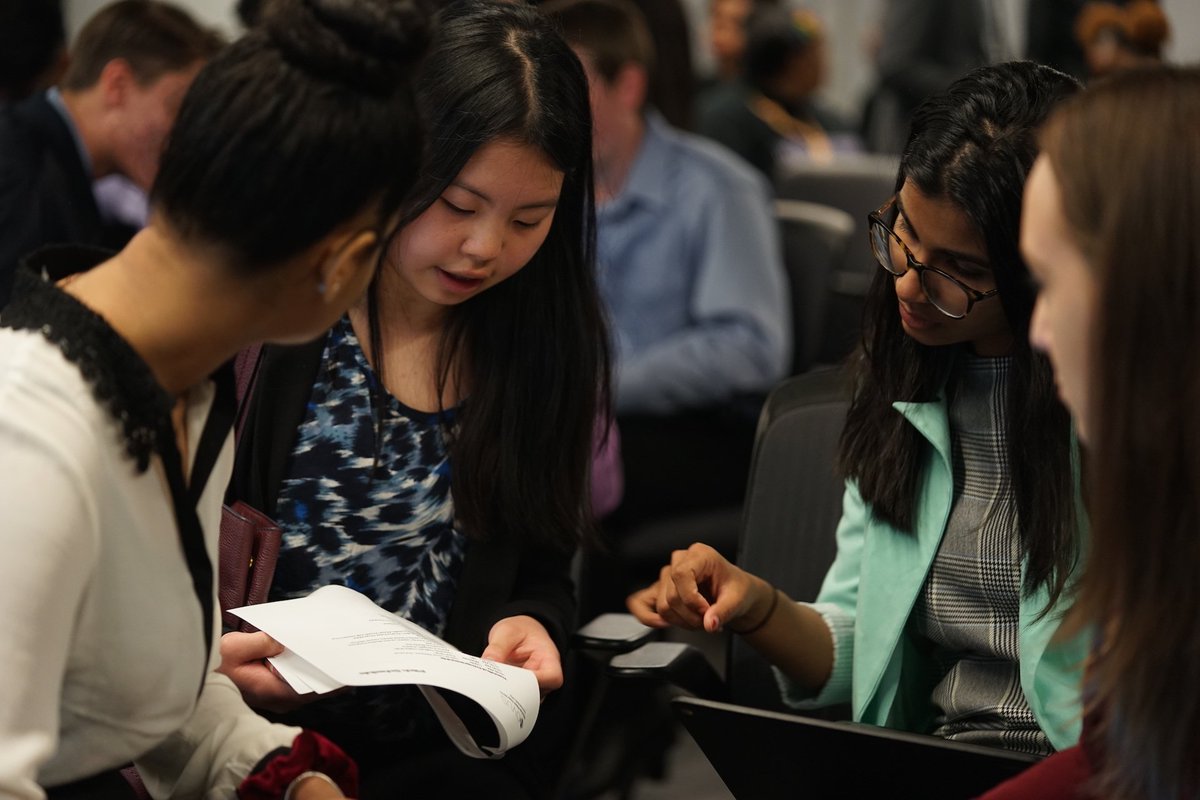novusclub's tweet photo. Last minute #prep before #students go down the hall to give their #pitches!
–
#novusclub #novuspitchday #1871chicago #207learns #chitech https://t.co/67fTKrF5gp