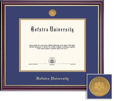 HofstraBooks's tweet photo. Celebrate Your Achievement🎉 Sunday and Monday take $25 off one frame and get free shipping or store pick up online only 💙💛 https://t.co/MAF8y7SVtq #hofgrad19 #hofgrad18 #hofstrapride https://t.co/qiDWEDDYuG