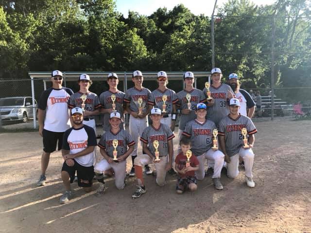 MidwestTitans's tweet photo. Congratulations 15U going 4-0 in Alton this weekend!!  #TitansBaseball #Family https://t.co/ZQf1mkhg33