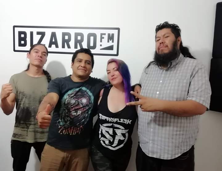 BarbarieF's tweet photo. Nuestros amigos de #ElDesollado nos acompañaron en la primera emisión de #Barbarie. @bizarrofm 
#SurgeIndependiente #Metal #Stoner #Doom #BizarroFM https://t.co/KGOT3hPRHN