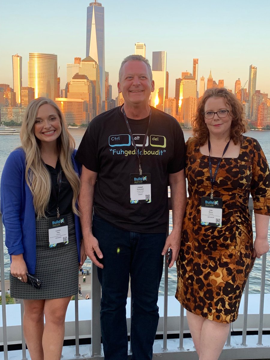 mmikesell3's tweet photo. Great city. Great people coming together to talk about technology and HR!  #build19 #insperity #takecareofyourpeople https://t.co/X6a9OEbZyR