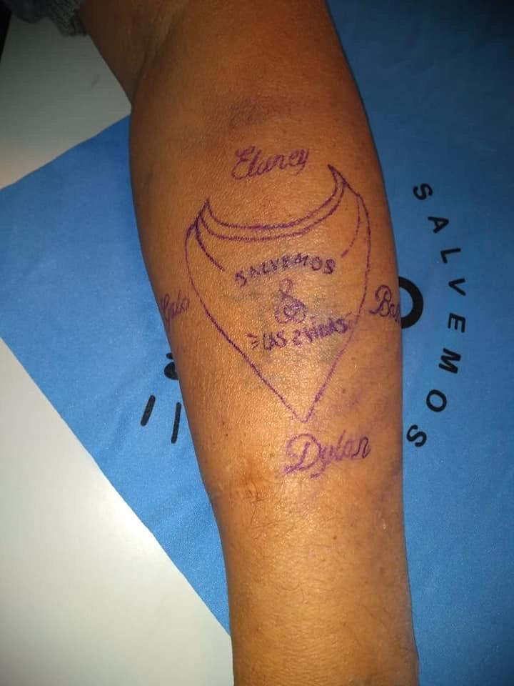 failedtattooar's tweet photo. Acompañame a ver esta triste historia... #failedtattooar #infectado #SalvemosLas2Vidas https://t.co/iLLHK62z8S