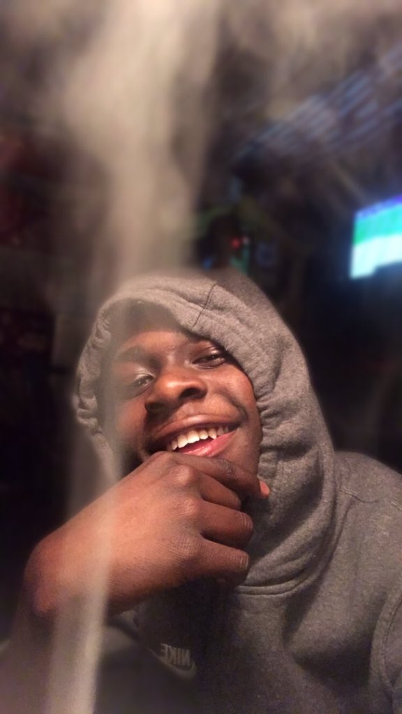 CloutboyO's tweet photo. Ahh that’s that “bae quit looking at that nigga” look,I see why thy don’t want me around thy shorty🤣🤣 https://t.co/JBT3Zfy74q