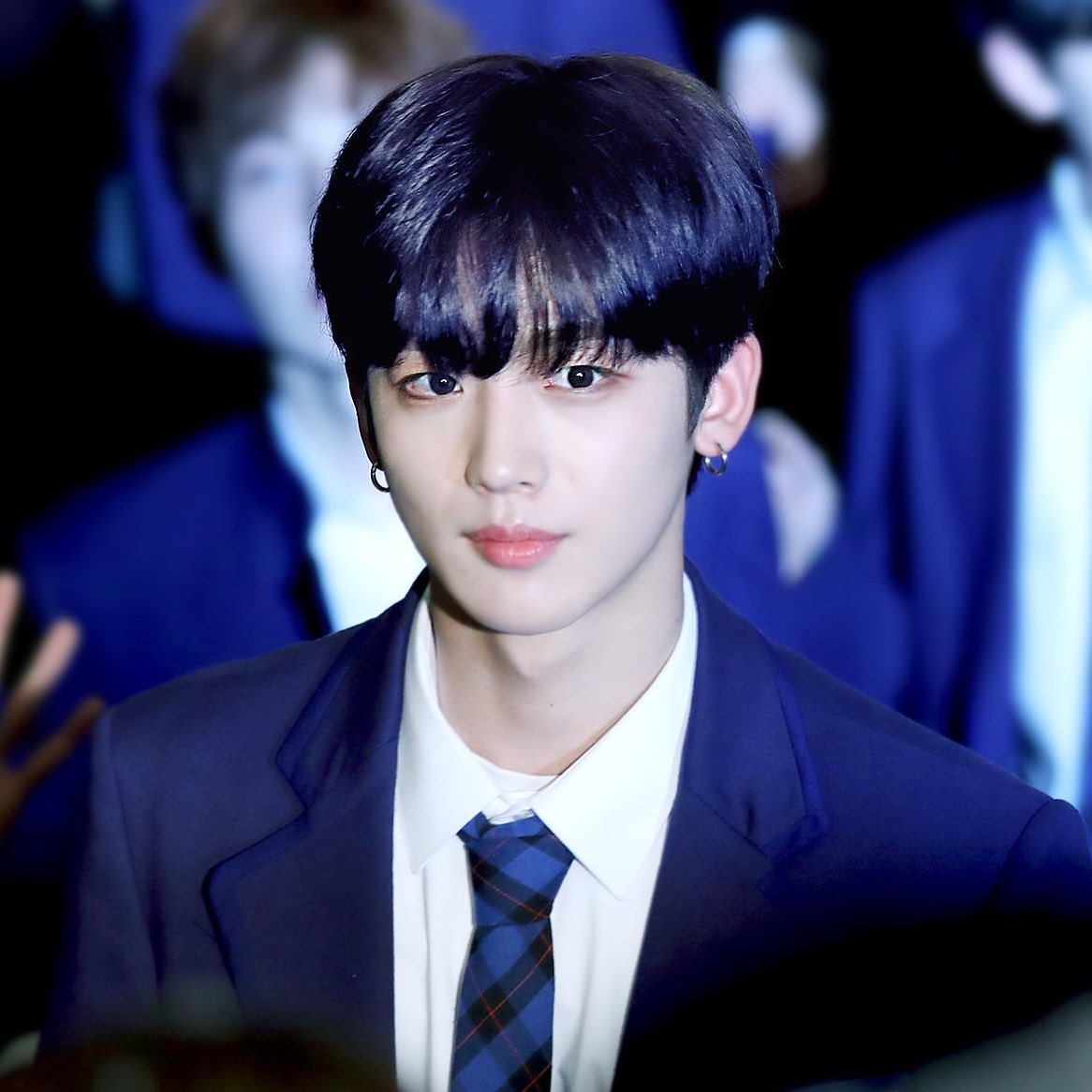 SagingNgEXO's tweet photo. He's never been the center but always stands out like the real center, our nation's center Kim Yohan. He gave up his career as an athlete just to become a kpop idol. He sacrificed a lot and he really deserves to debut. Keep fighting yohanieeee💓!!!
#KIMYOHAN
#PRODUCE_X_101 https://t.co/4jyslQd6Hc