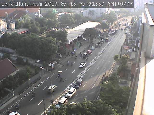 lewatmana's tweet photo. CCTV LewatMana: Pejompongan - Sudirman https://t.co/StkwH7jyY4 https://t.co/4a4WR9Agfs (via @lewatmanacom)