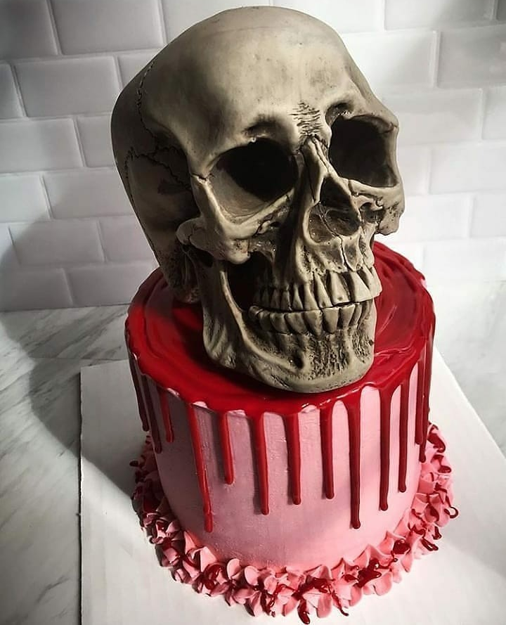 toofastclothing's tweet photo. π°Spooky cake anyone?! π
πVia @skulls.only.
.
.
.
.
.
.
#gothcake #gothiccake #skullcake #spookycake
#gothgoth #gothaf #altfashion #gothfashion https://t.co/dZGtibMu7m